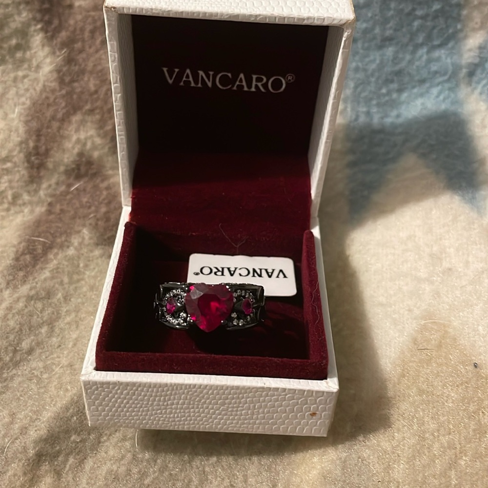 Red heart Vancaro ring size 6